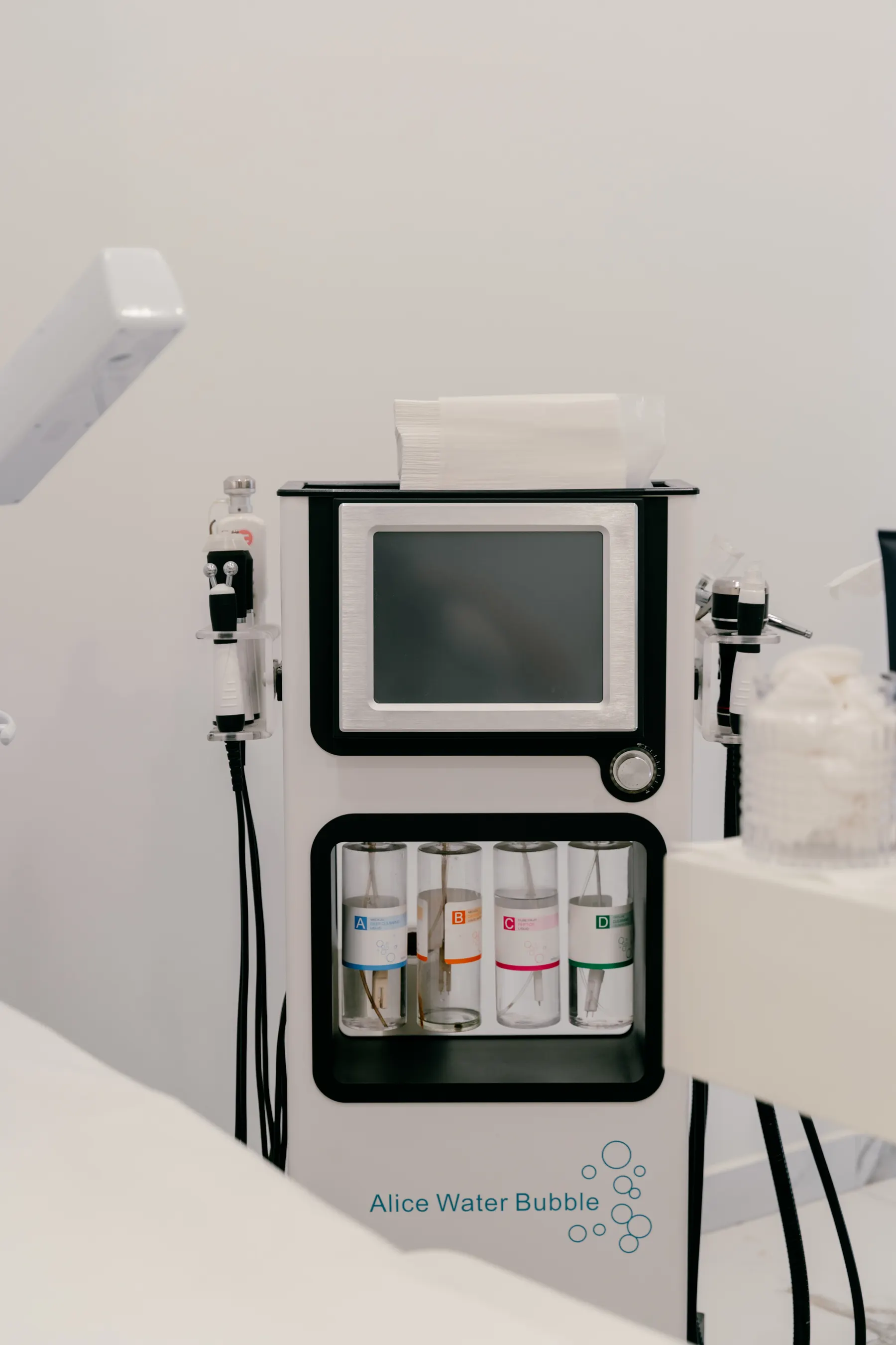 Pajisja për Hydrafacial në Aiyana Clinic